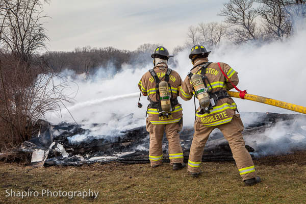 barn fire in Barrington Hills IL 1-8-13